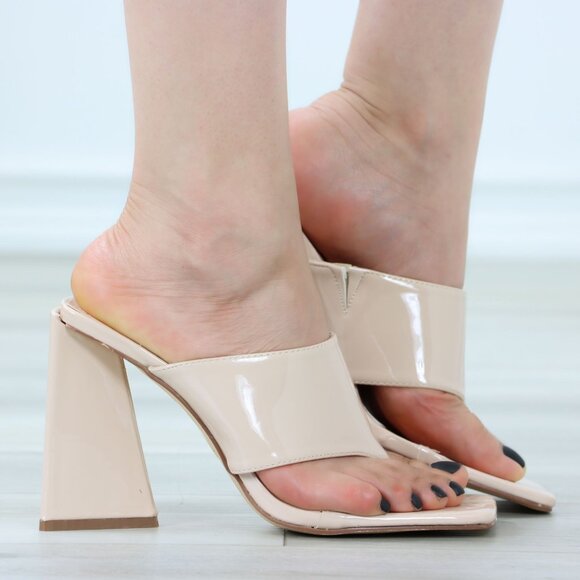 Nude Patent T Strap Block Unique High Heels Sandals - Picture 3 of 11